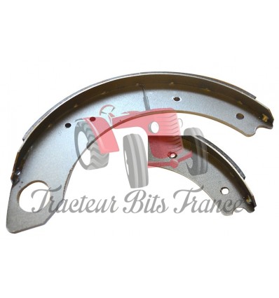 Pair of Brake Shoes with Lining round end version D9NN2218AA, C5NN2218F, 83924863, F2NN2218AA, 81815611
